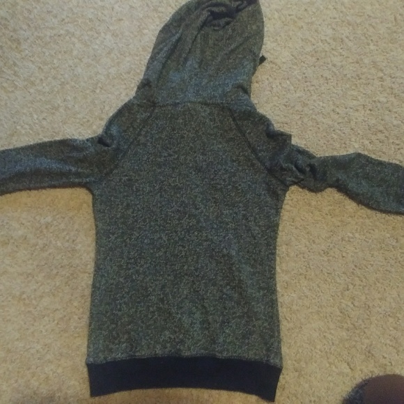 BLACK ATHLETIC SWEATER FROM TJMAXX - Picture 3 of 4